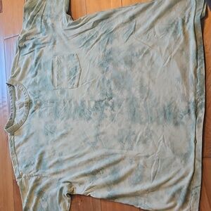 Old Navy Soft Washed T-Shirt in Light Blue.